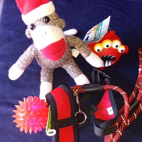 Christmas Doggie Bundle - Picture 6 of 7